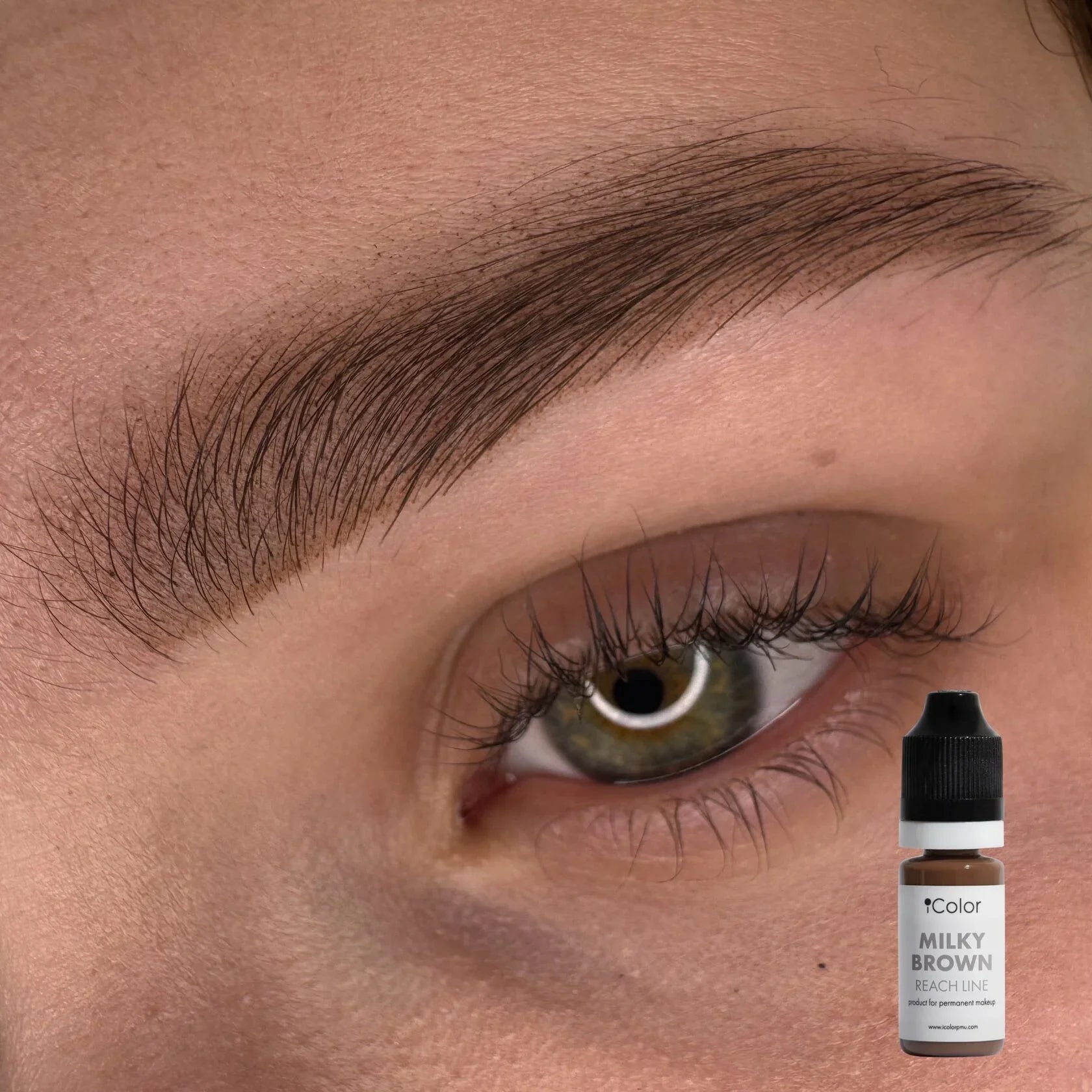 Zdravilni rezultat Milky Brown – mehke kostanjeve obrvi