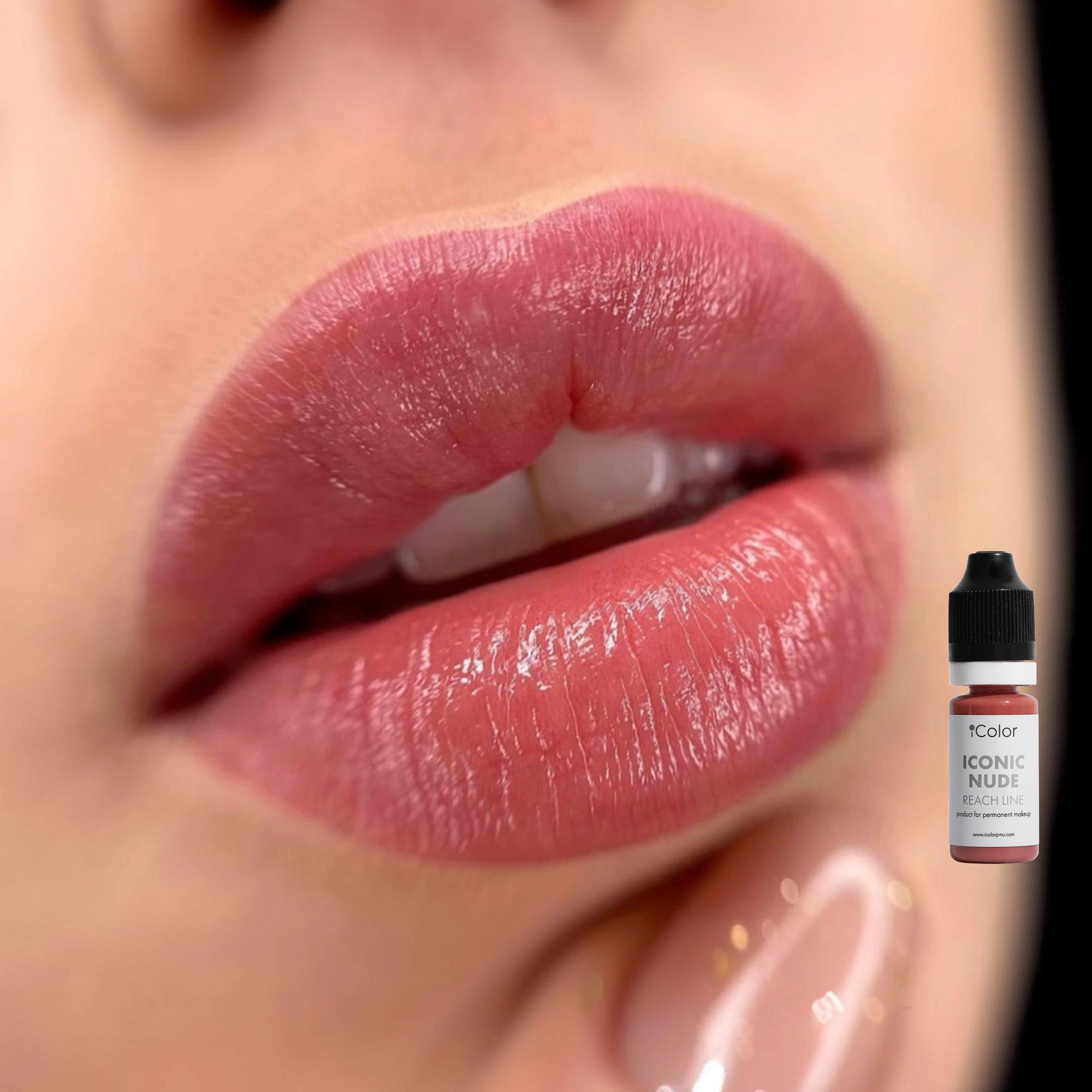 Iconic Nude